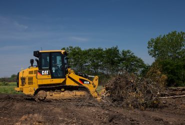 Servicii Profesionale de Defrișare și Curățare Terenuri