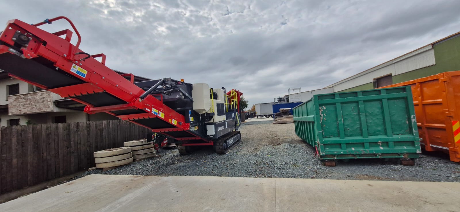 Închiriez Concasor Mobil 50T